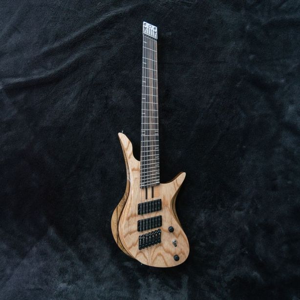 Henrix Guitars Constance 7-String Headless Guitar